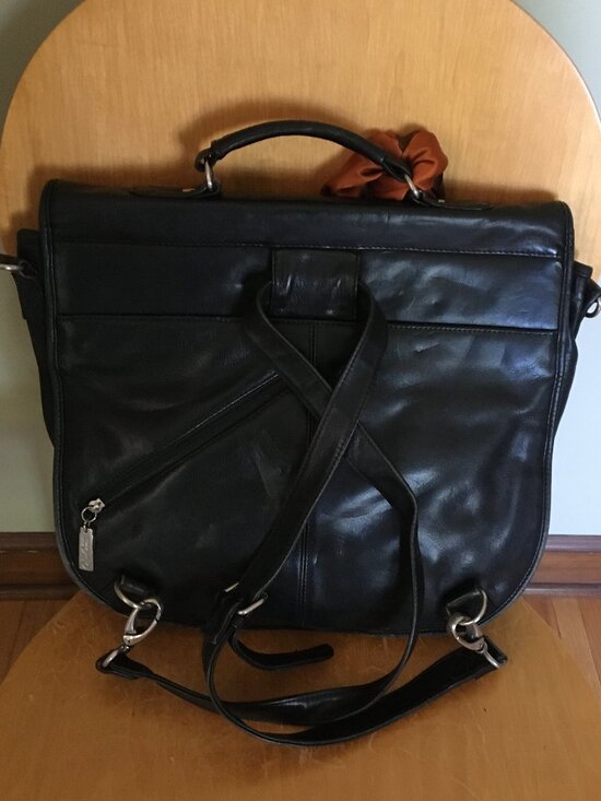 Vintage  HOBO black leather crossbody/backpack main image 7